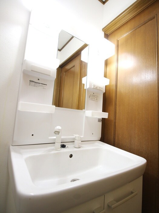 物件内観写真13　(洗面)