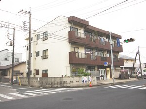 ファミール牛川（２０１）外観写真