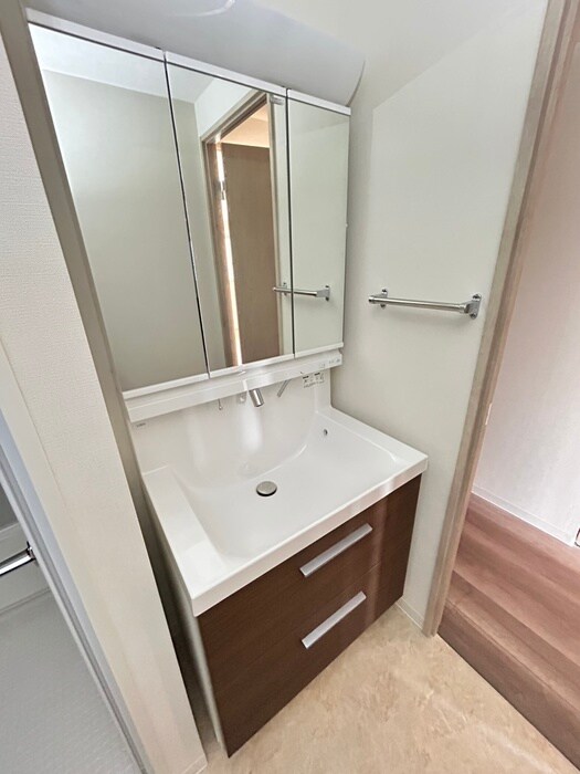 物件内観写真11　(洗面)