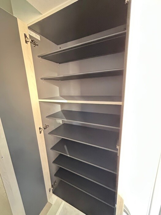 物件内観写真17　(靴箱)