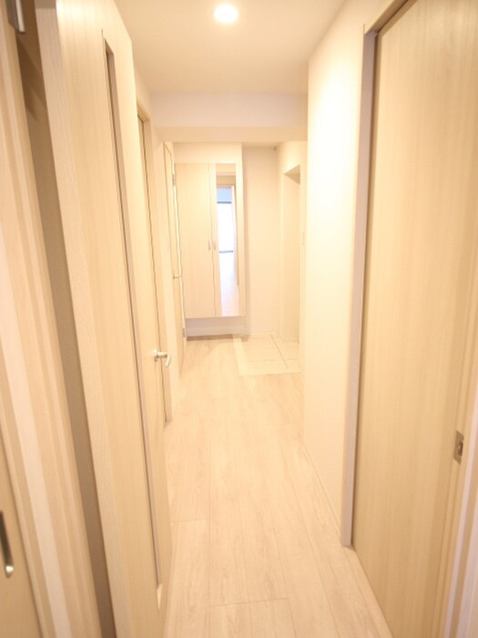 物件内観写真19　(廊下)