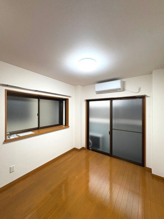 物件内観写真5　(居室)