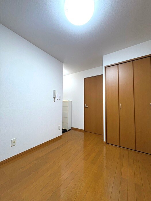 物件内観写真6　(居室)