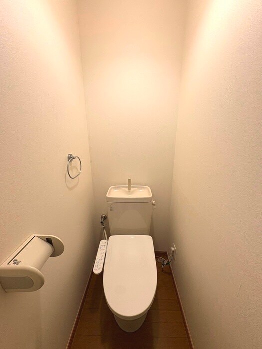 物件内観写真11　(トイレ)