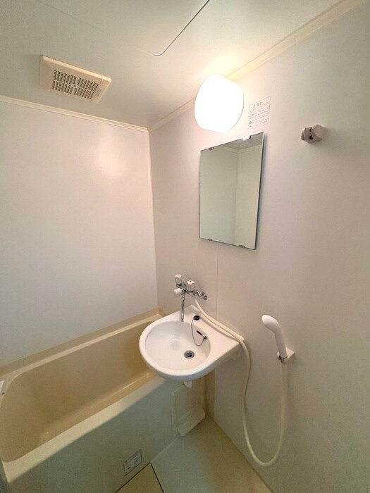 物件内観写真12　(バス／シャワールーム等)