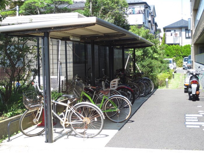 物件外観写真5　(駐輪場)