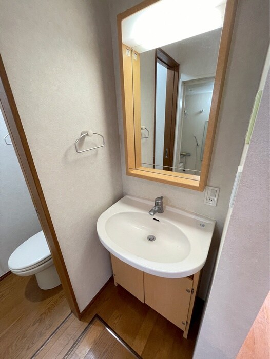 物件内観写真11　(洗面)