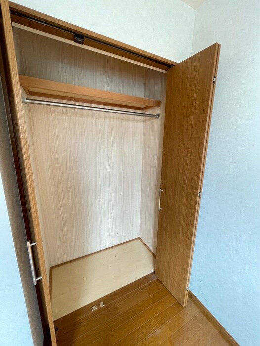 物件内観写真12　(収納)