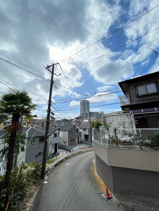 物件内観写真13　(室内からの展望)