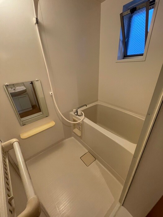 物件内観写真10　(バス／シャワールーム等)