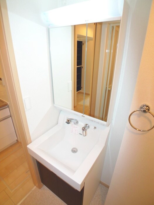 物件内観写真11　(洗面)