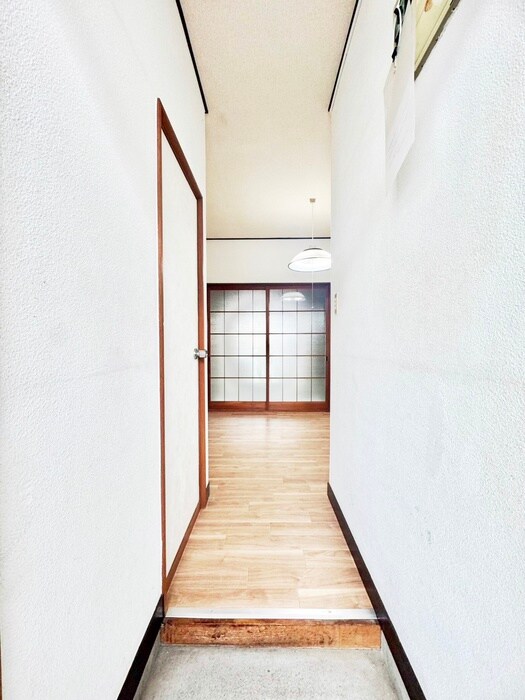 物件内観写真20　(玄関)