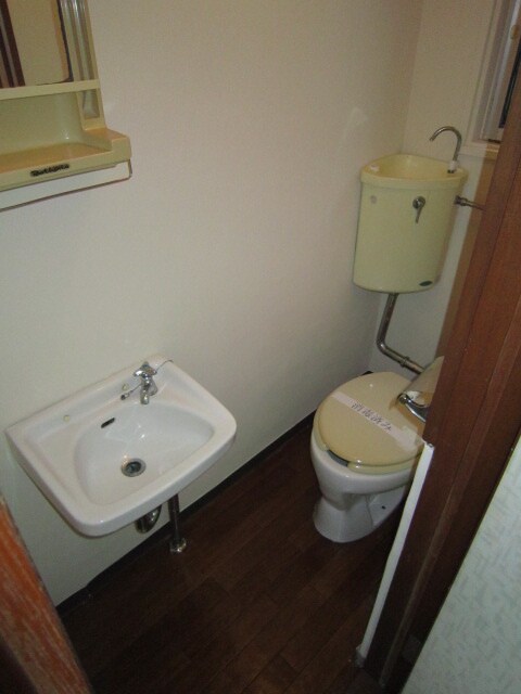 物件内観写真6　(トイレ)