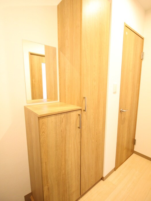 物件内観写真8　(靴箱)