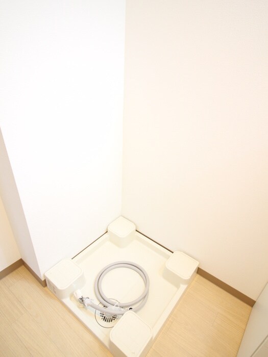 物件内観写真13　(洗濯機置場)