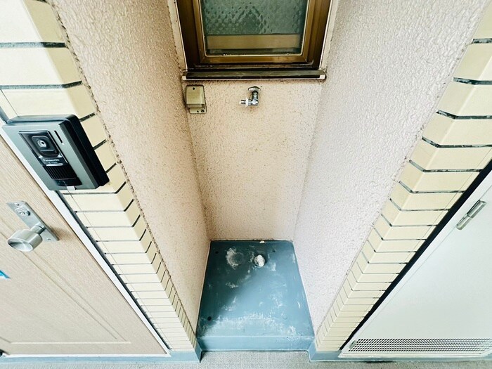 物件内観写真14　(洗濯機置場)