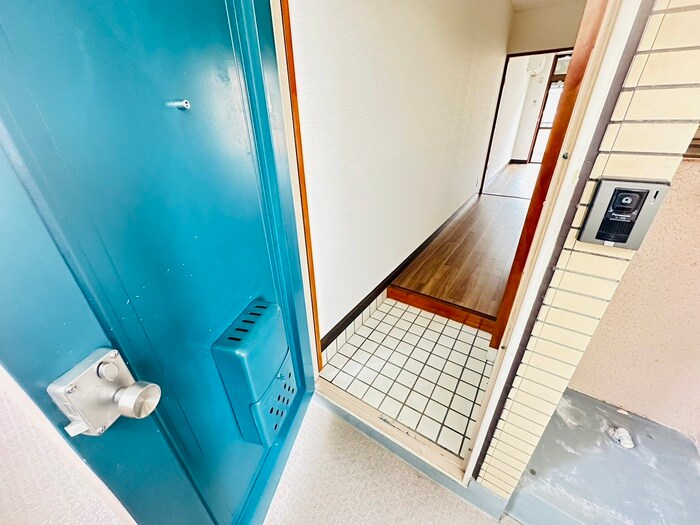 物件内観写真17　(玄関)