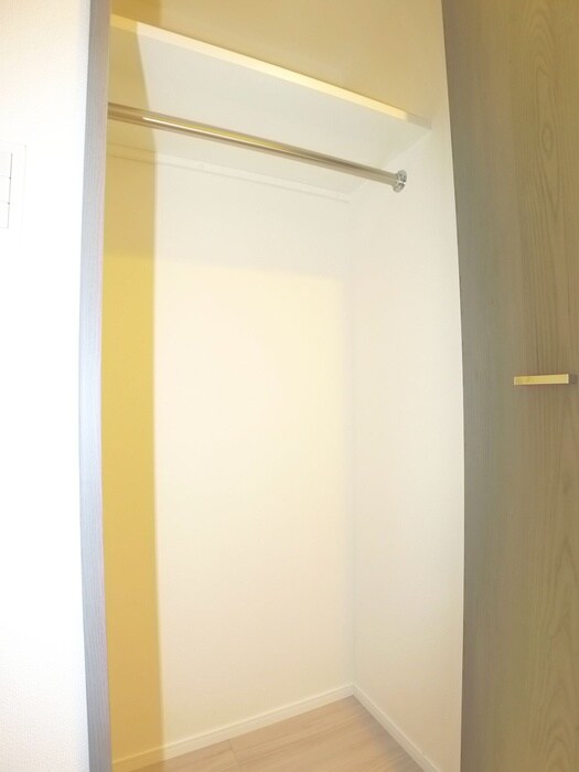物件内観写真15　(収納)