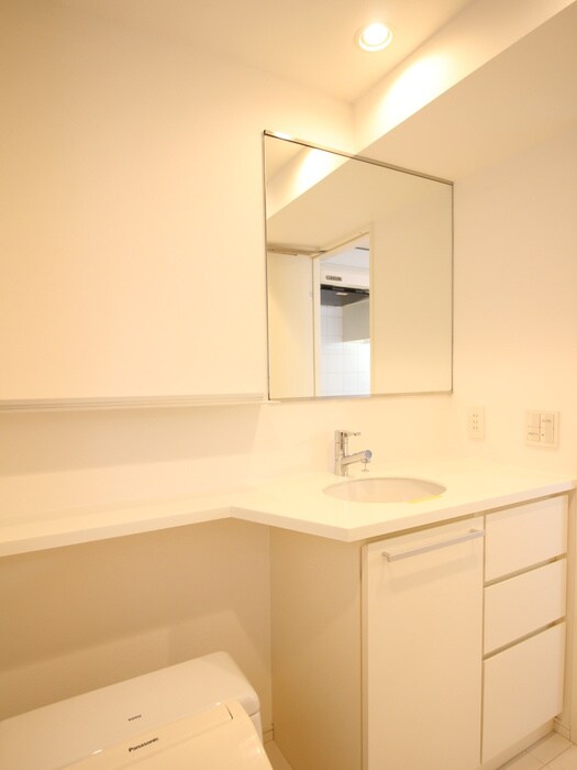 物件内観写真15　(洗面)