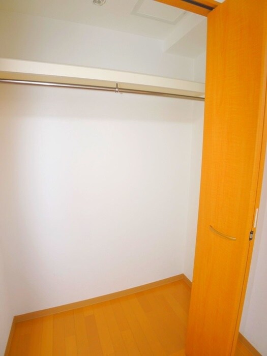 物件内観写真11　(収納)