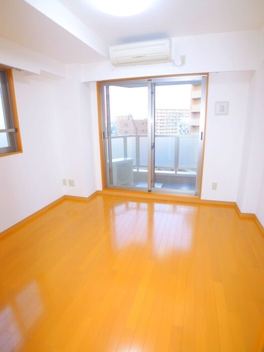 物件内観写真12　(室内からの展望)