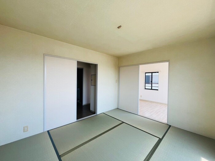 物件内観写真9　(居室)