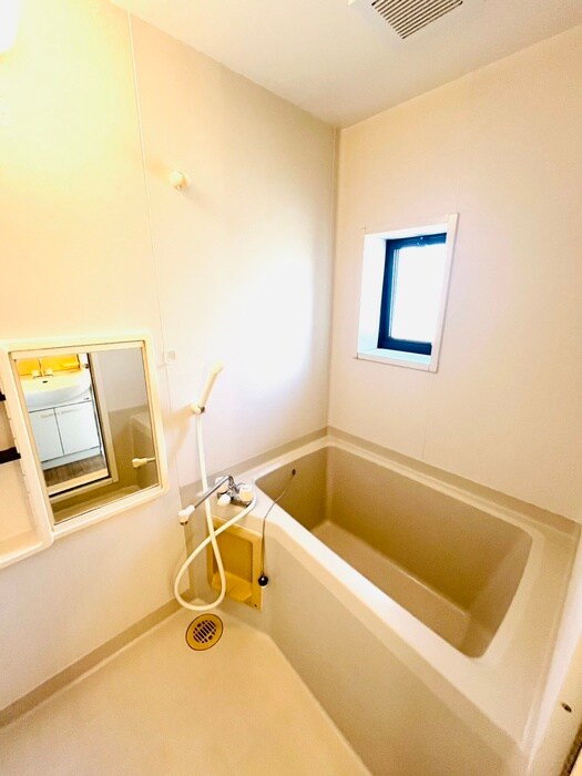 物件内観写真12　(バス／シャワールーム等)