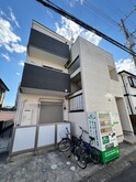 ルーツ拾八番館