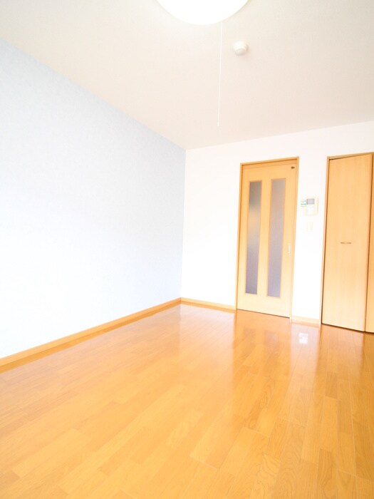 物件内観写真11　(室内からの展望)