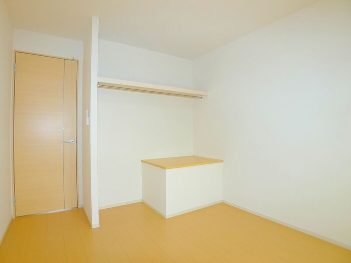 物件内観写真10　(居室)