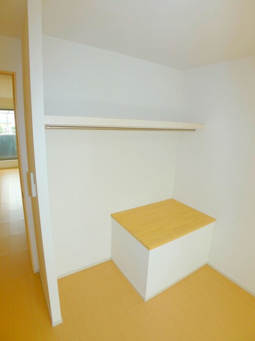 物件内観写真11　(収納)