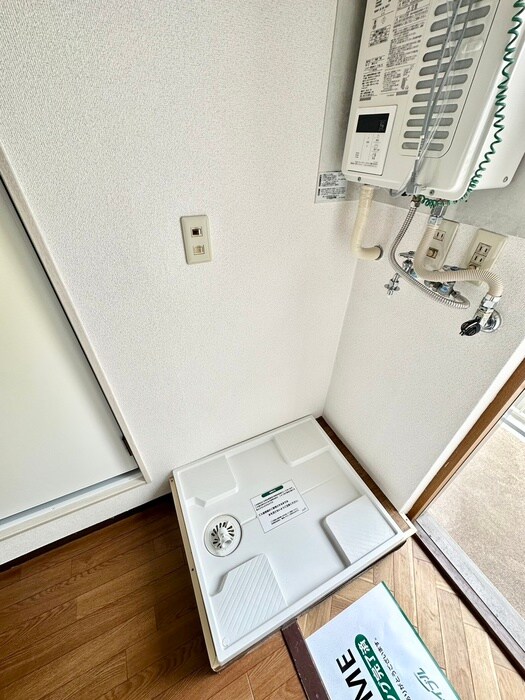 物件内観写真20　(洗濯機置場)