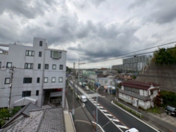 物件内観写真22　(室内からの展望)