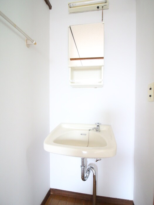 物件内観写真12　(洗面)