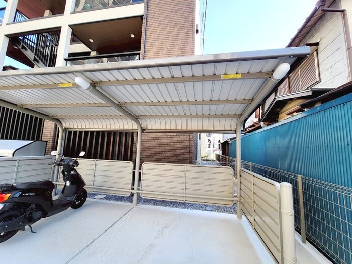 物件外観写真6　(駐輪場)