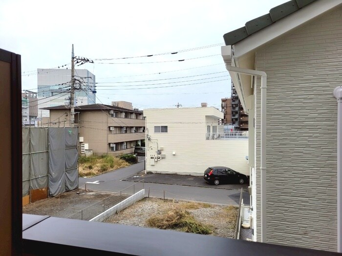 物件内観写真10　(室内からの展望)