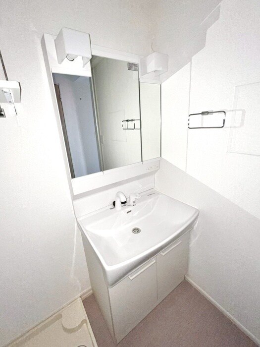 物件内観写真11　(洗面)