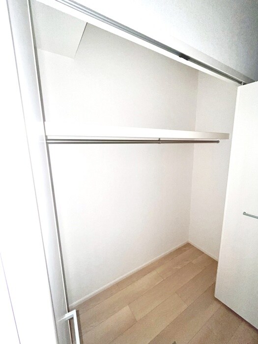 物件内観写真13　(収納)