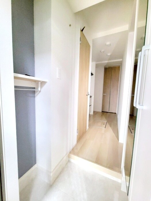 物件内観写真14　(玄関)