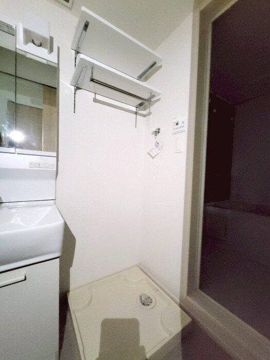 物件内観写真14　(洗濯機置場)