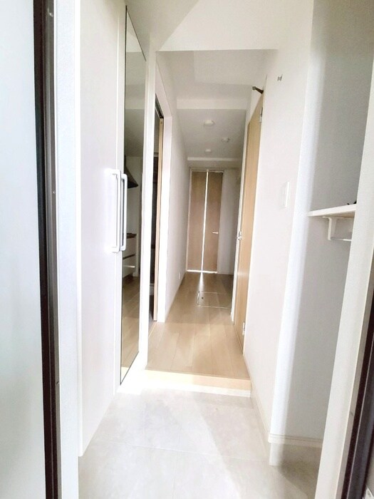 物件内観写真15　(玄関)