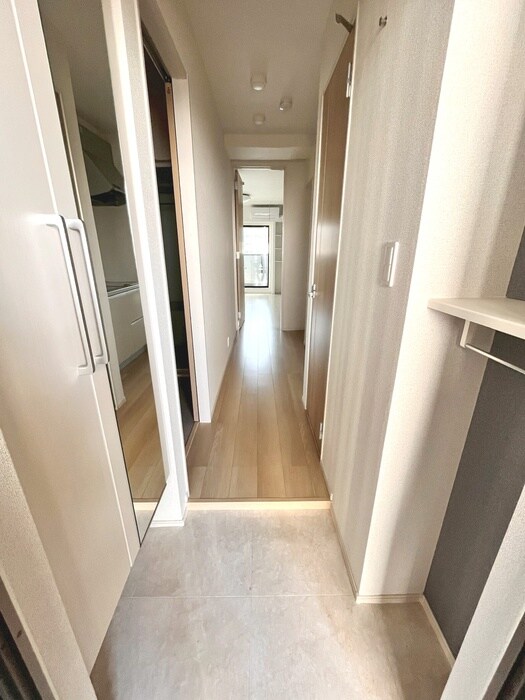 物件内観写真15　(玄関)