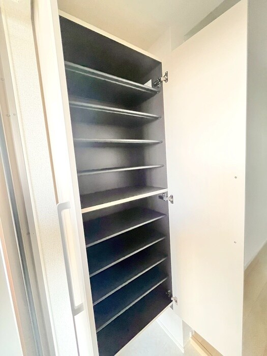 物件内観写真16　(靴箱)