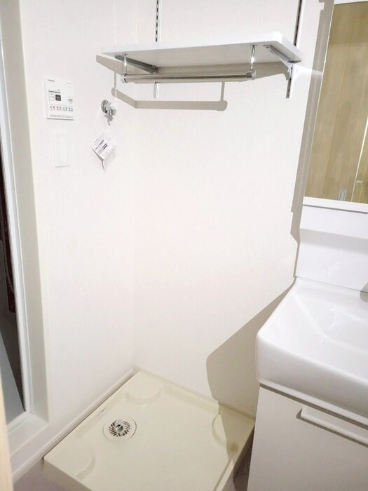 物件内観写真17　(洗濯機置場)