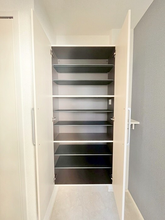 物件内観写真17　(靴箱)