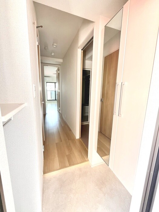 物件内観写真17　(玄関)