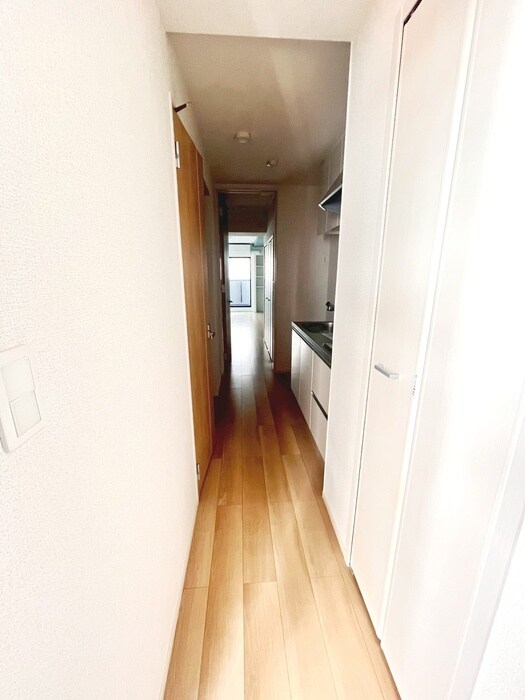 物件内観写真18　(廊下)