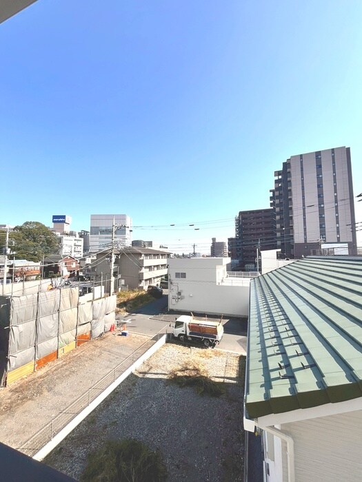 物件内観写真22　(室内からの展望)