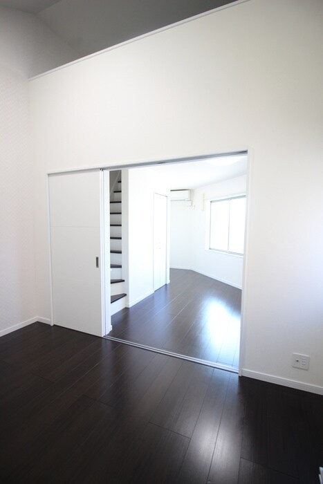 物件内観写真9　(居室)