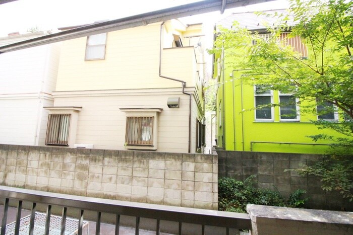 物件内観写真21　(室内からの展望)